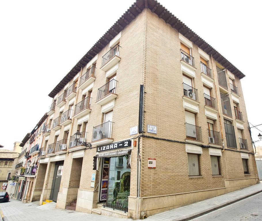 Hostal Lizana 2 Huesca Extérieur photo
