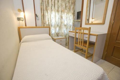 Hostal Lizana 2 Huesca Chambre photo